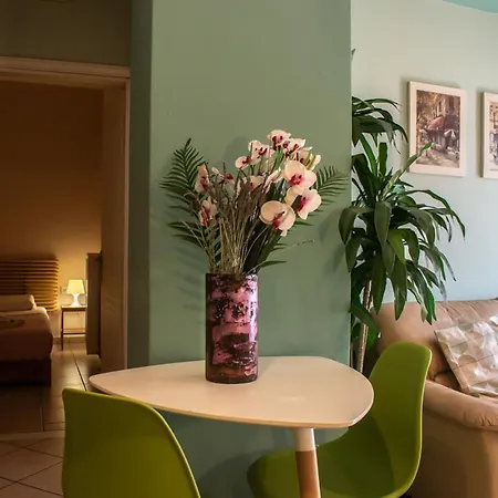 Stratos - Maria House * Hriszí Aktí Haniá
